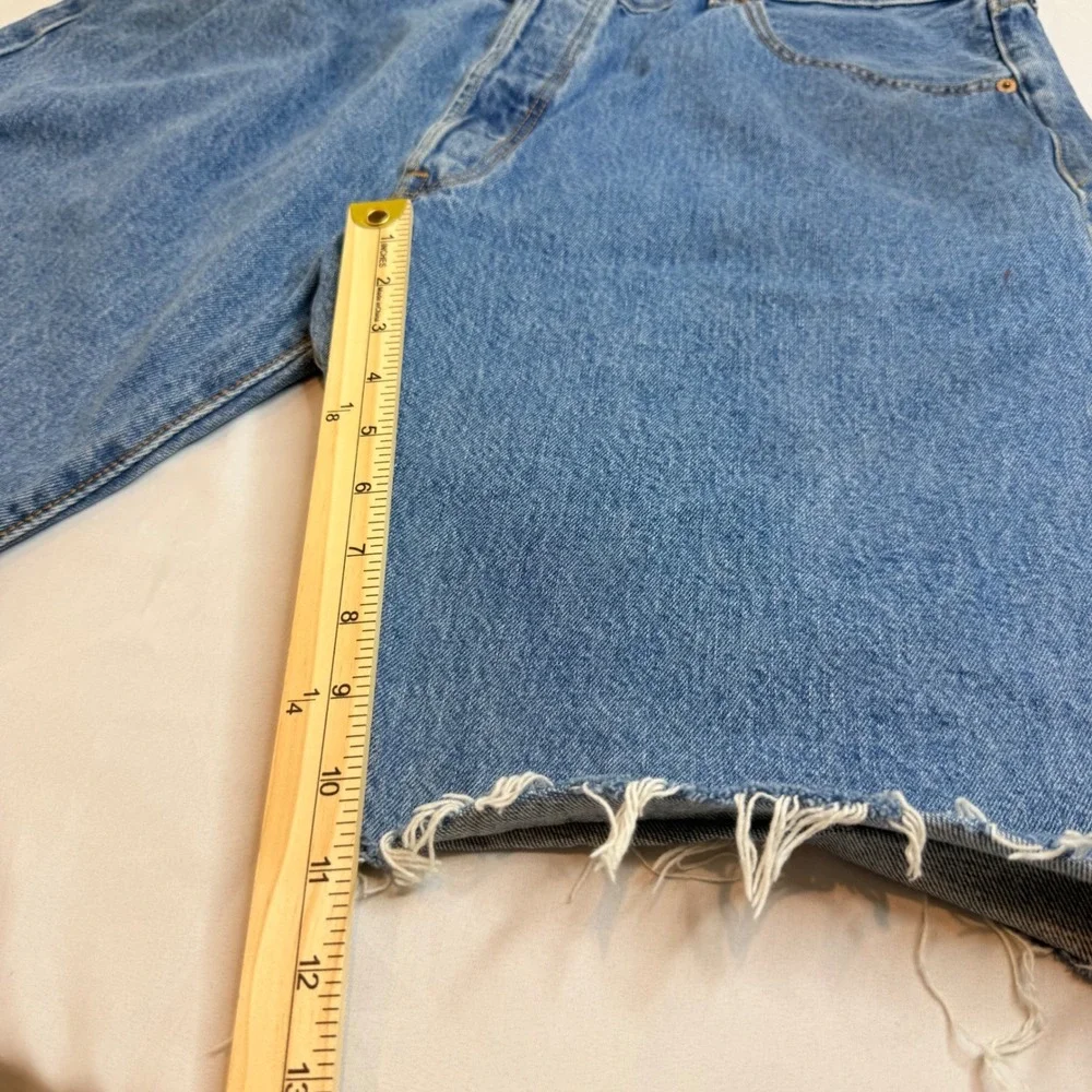 Levis 501 Mens Blue Denim Cut Off Shorts Button Fly Raw Hem Size 42 Medium Wash